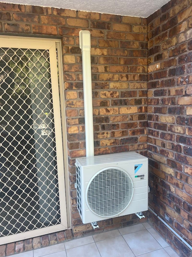 Currumbin Air & Electrical - Electricians in Currumbin Waters, QLD