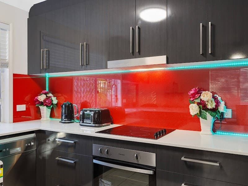 Cutting Edge Glass & Mirrors