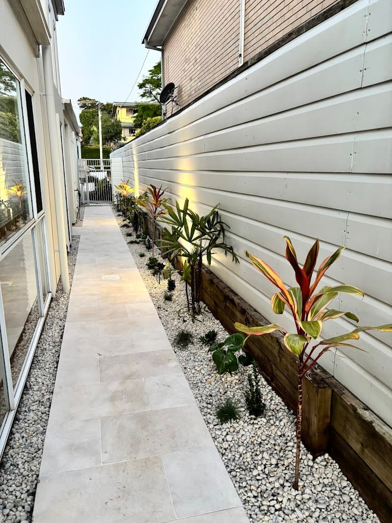 Lscapes - Gardeners in Burleigh Waters, QLD
