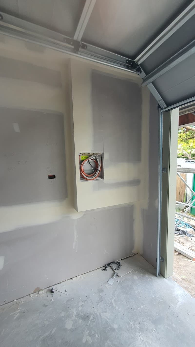 SEQ PLASTER LININGS 1 PTY LTD