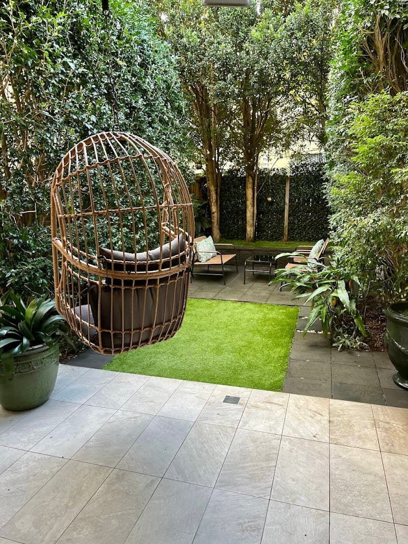 Tony's Lawn and Garden Maintenance - Gardeners in Surfers Paradise, QLD