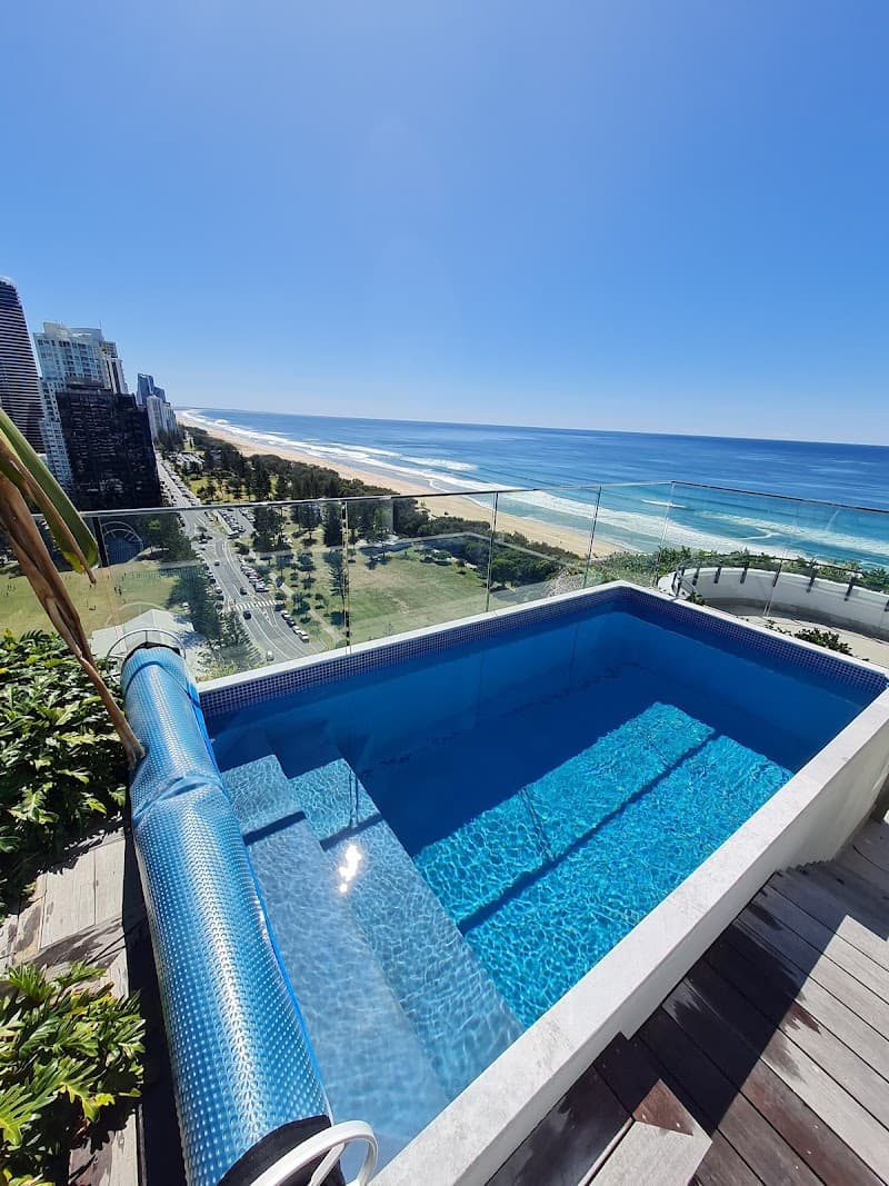 Universal Pools & Spas - Pool Services in Tallai, QLD